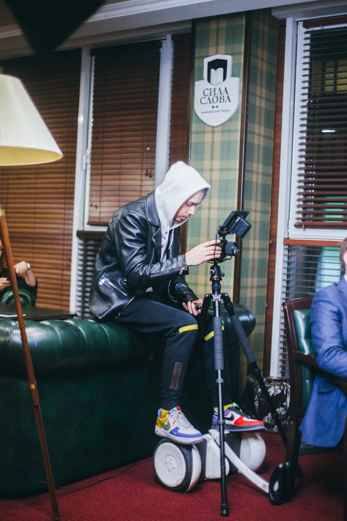 Бэкстейдж съемка рекламы. Фотограф Денис Денисов