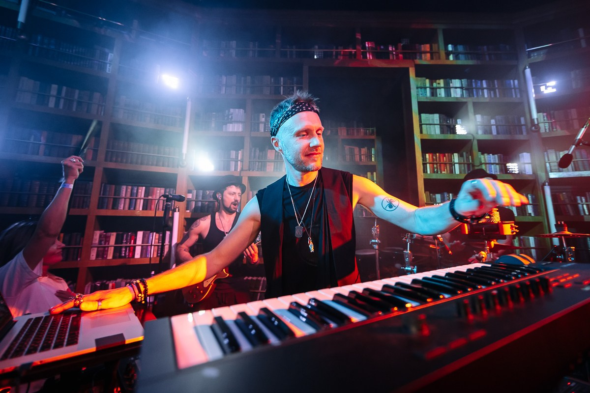 Концерт Volen Sentir в клубе «COMMUNITY». Фотограф Москва