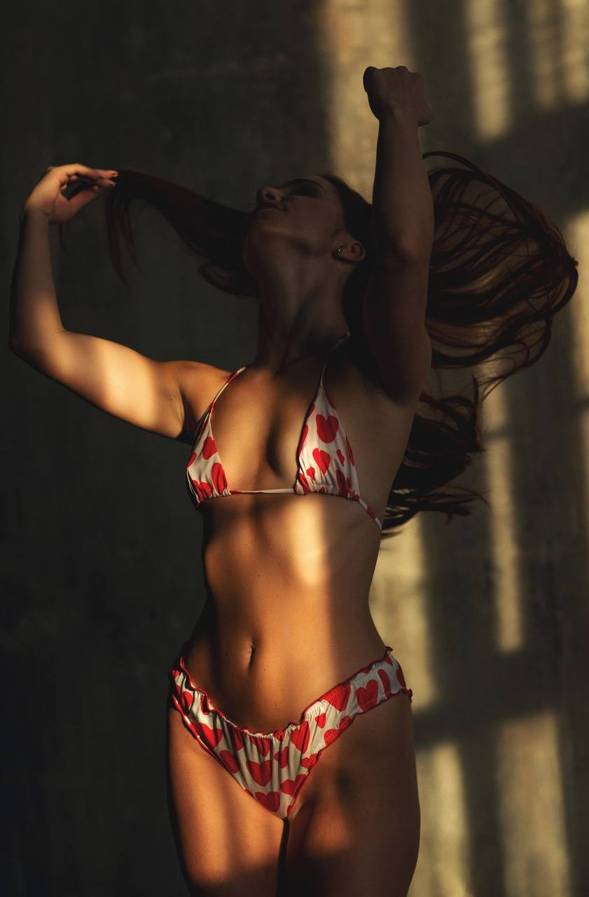 Линии тела. Фотограф в Москве Марина Чарная