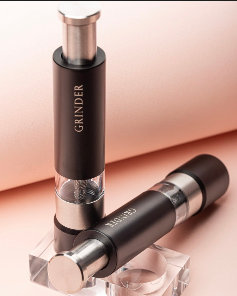 МЕНАЖНИЦЫ ДЛЯ СОЛИ И ПЕРЦА. Раптовый Александр Предметный и рекламный фотограф в Москве