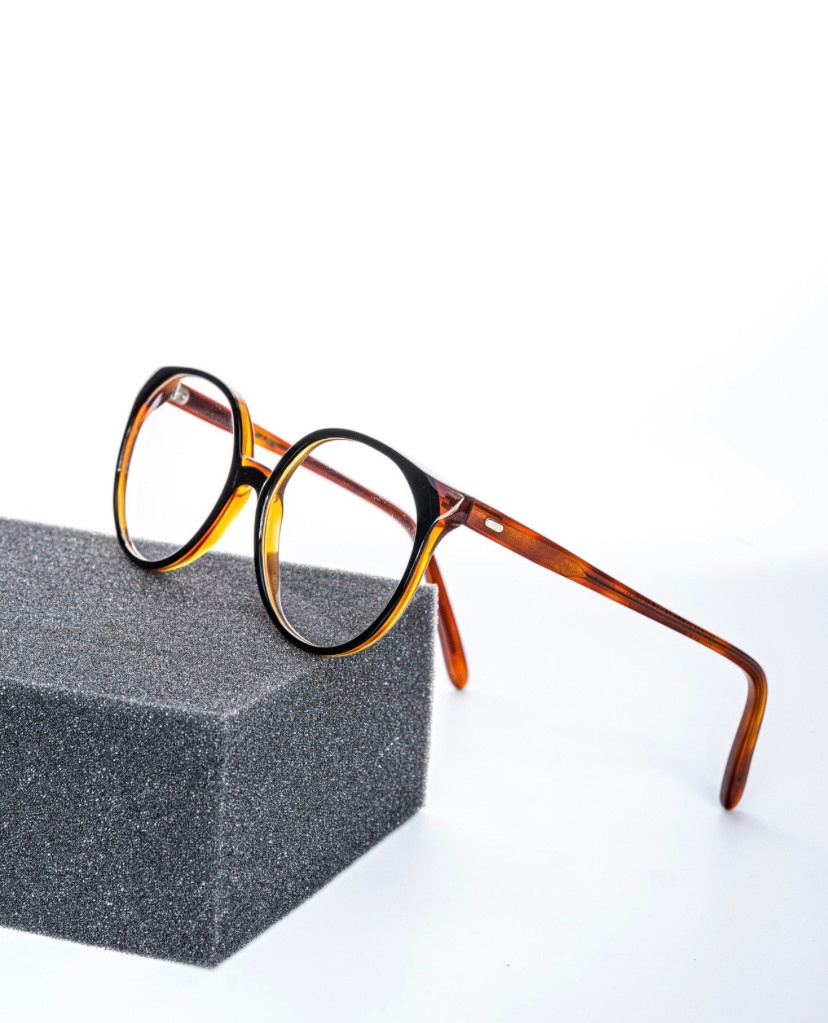 ОЧКИ ДЛЯ ПОДИУМА. Раптовый Александр Предметный и рекламный фотограф в Москве