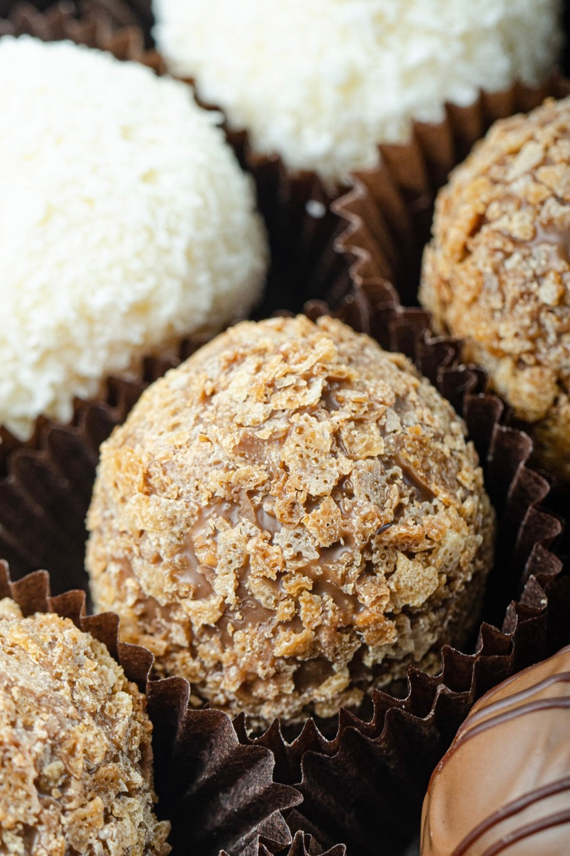 КОНФЕТЫ. Раптовый Александр Предметный и рекламный фотограф в Москве