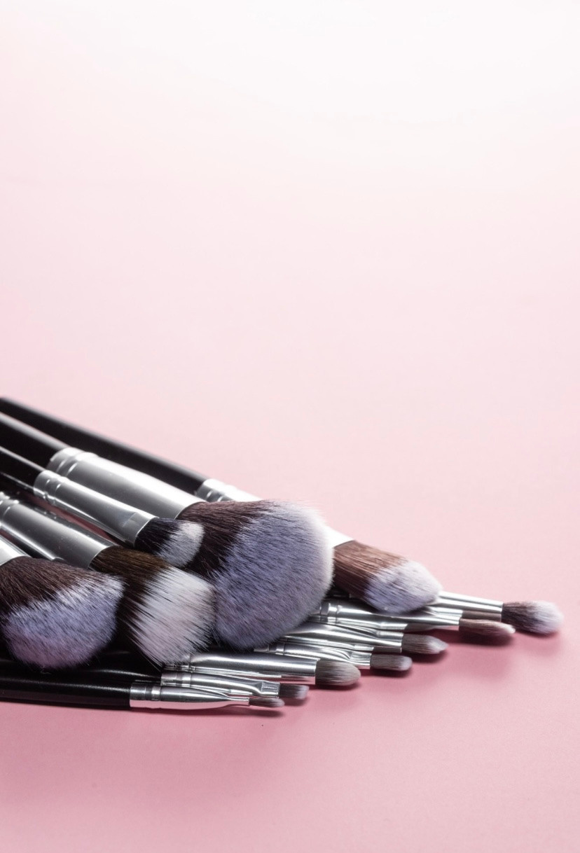 КИСТОЧКИ. Раптовый Александр Предметный и рекламный фотограф в Москве