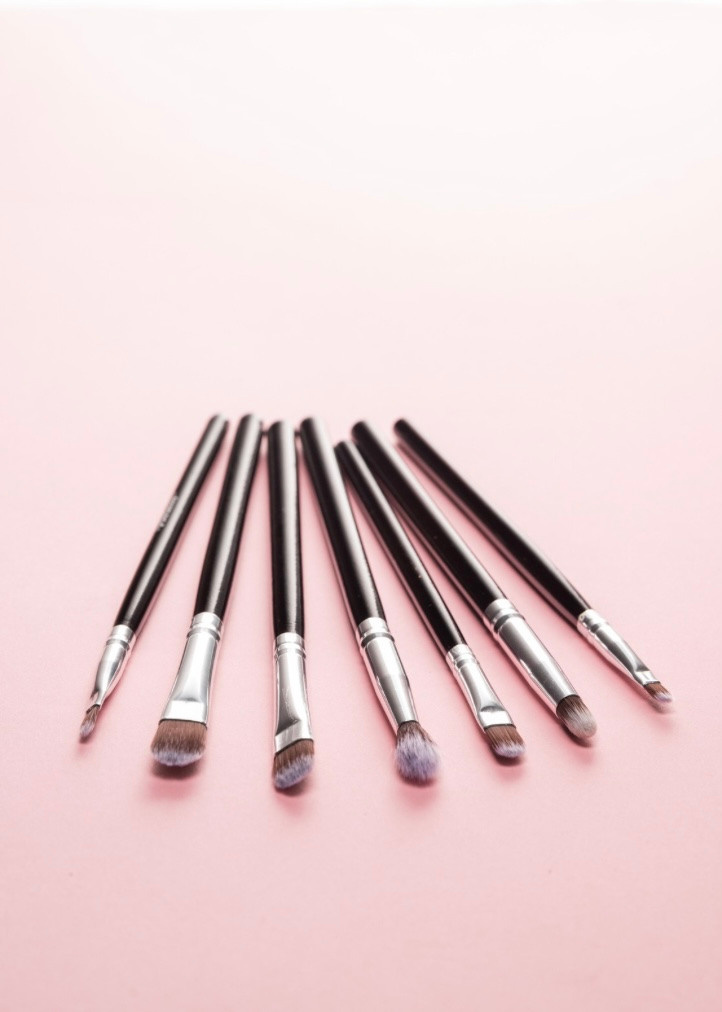 КИСТОЧКИ. Раптовый Александр Предметный и рекламный фотограф в Москве