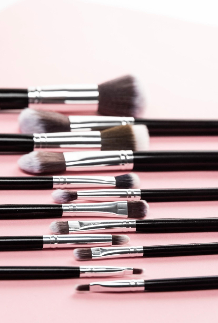 КИСТОЧКИ. Раптовый Александр Предметный и рекламный фотограф в Москве