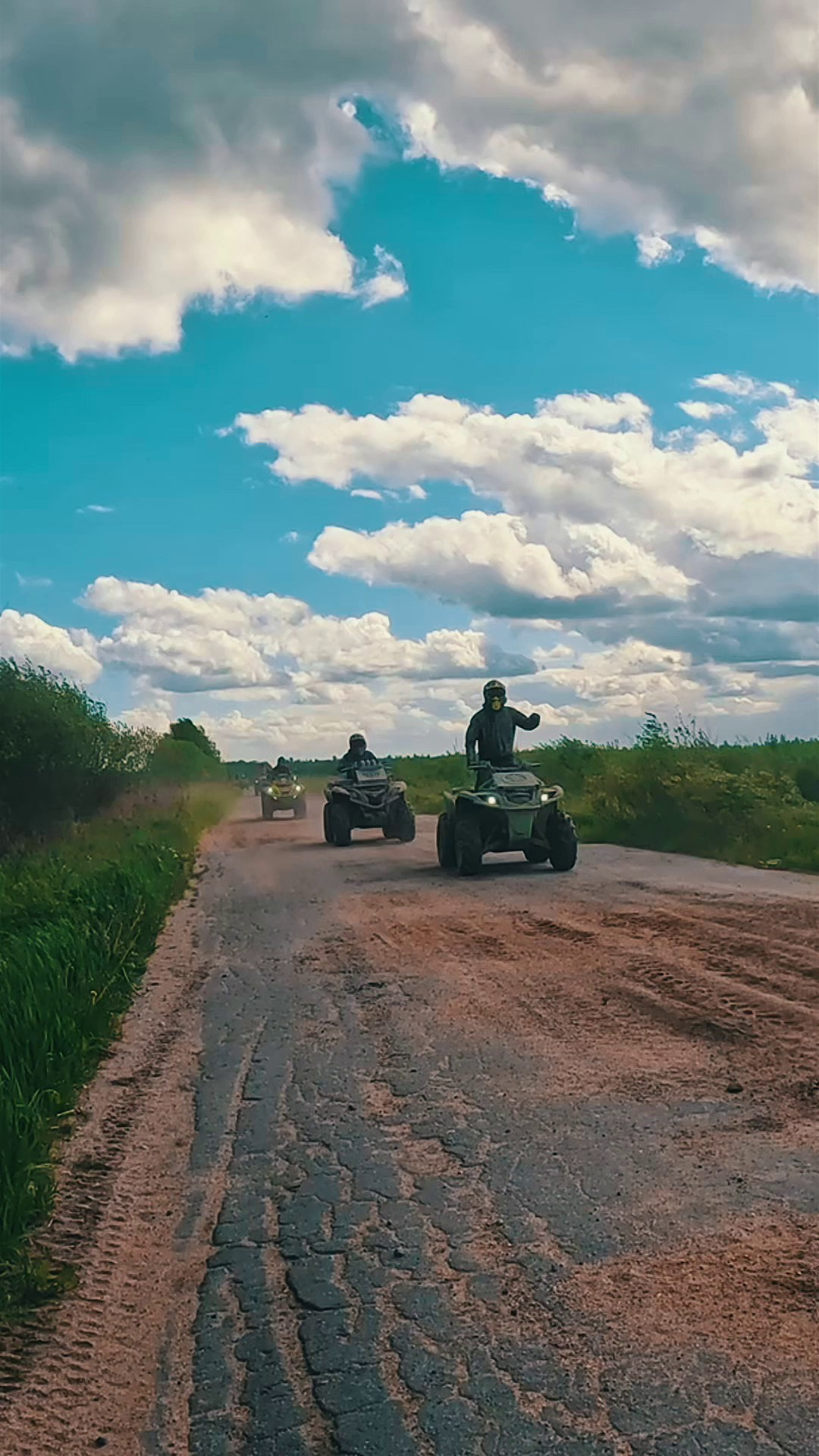 RazVolution. Графический дизайнер Илья Левченко