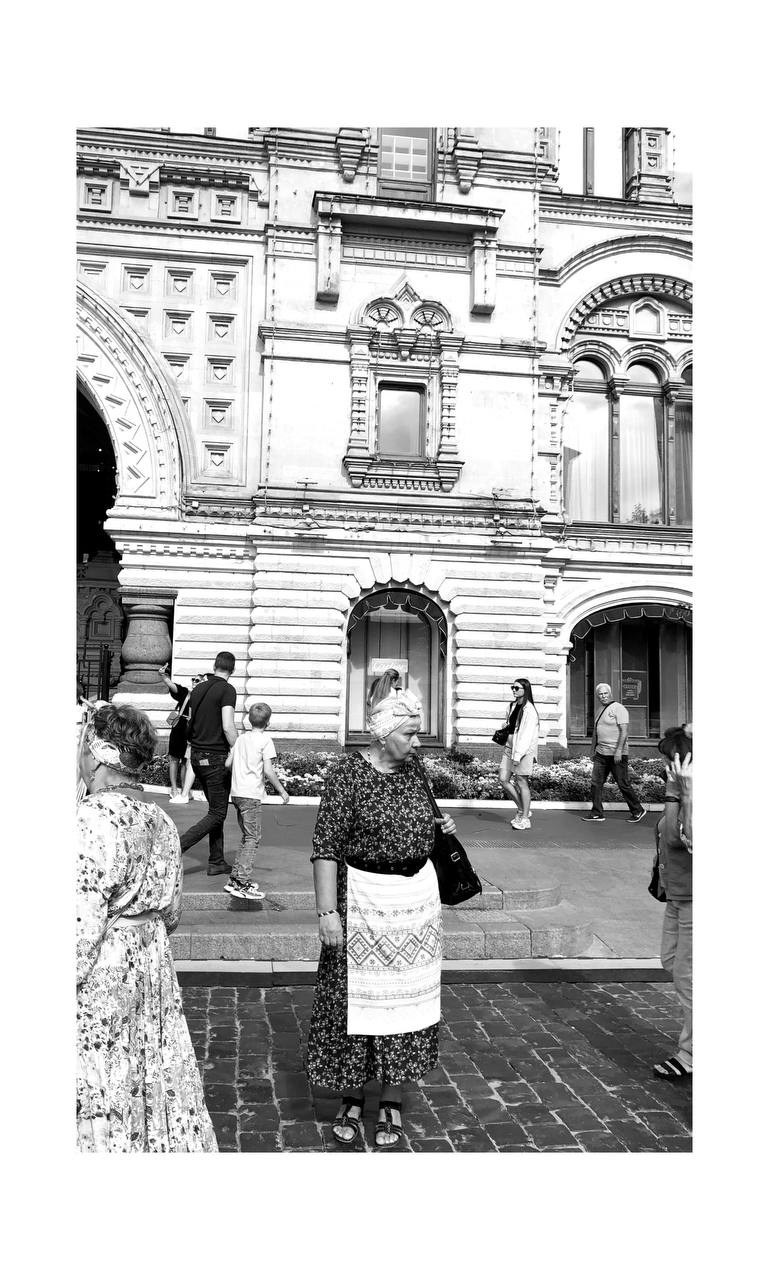 24.08.2024 // Фотопрогулка с Гагиком Егиазаряном. Фотовыставки serebro.gallery, в которых автором можешь стать ты! | Москва