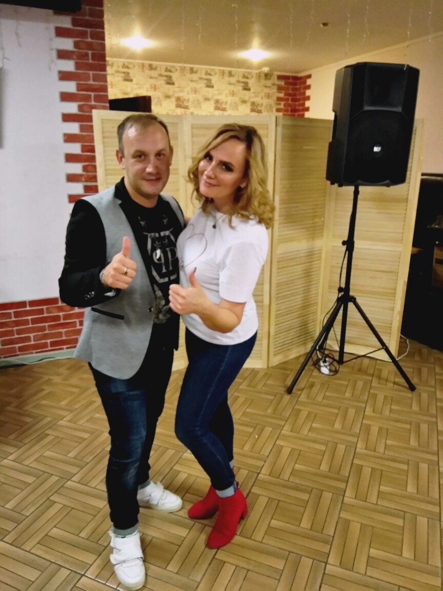 Поющий ведущий Сергей Голубев. Ведущий, Тамада, DJ, фото в Перми. Хорошее настроение