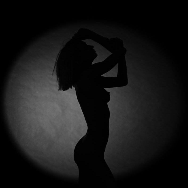 Ню съёмка. Портретный и контент фотограф в Москве Иван Слепцов