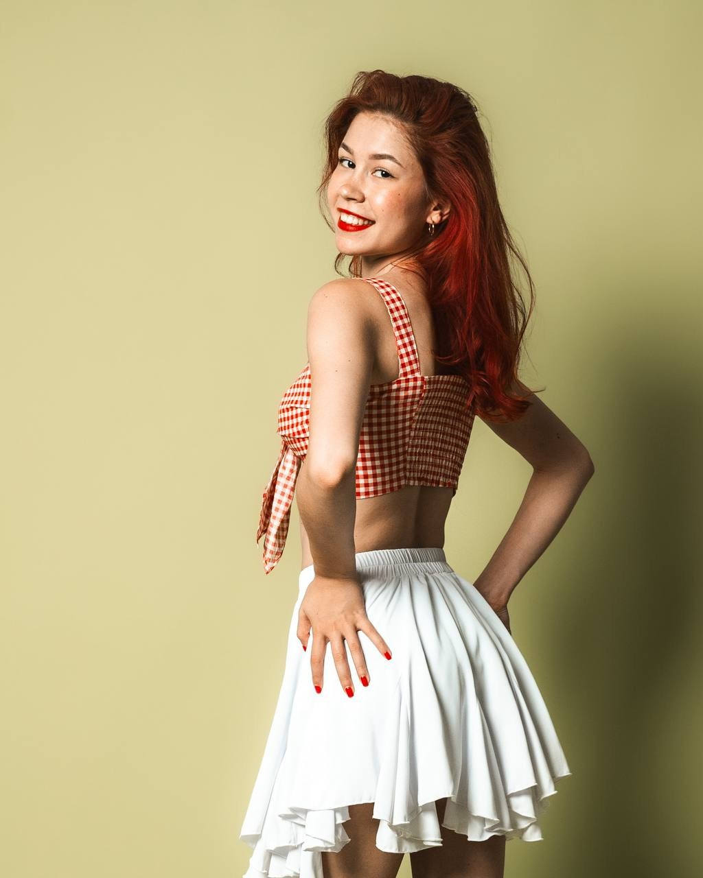 Автопортретная Моменты