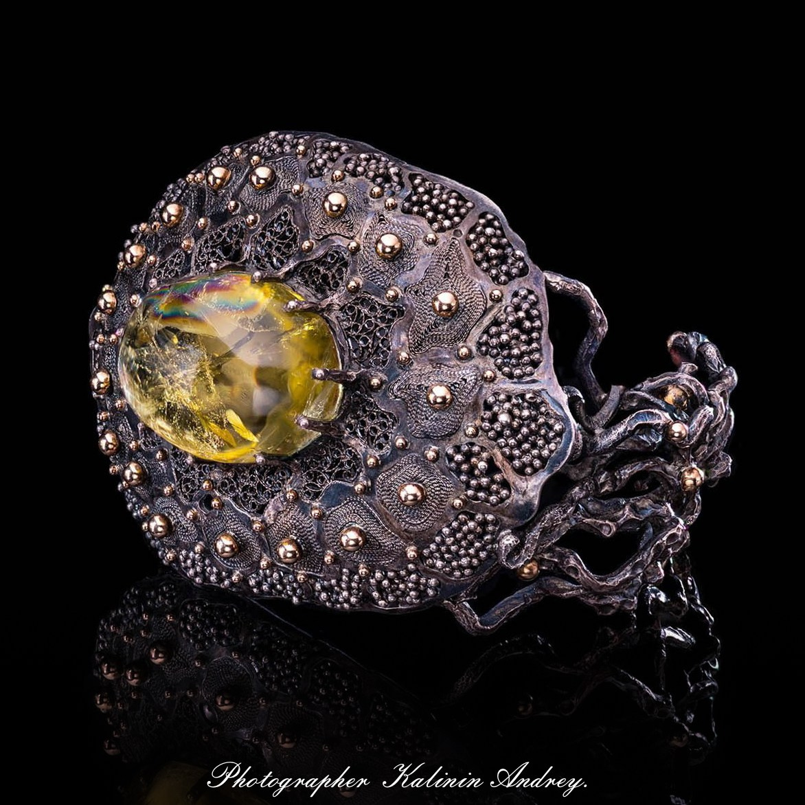 Рекламная эксклюзивная предметная фотосъёмка ювелирных изделий в Москве  тел +7 966-003-13-07. Высококачественная профессиональная рекламная фотосъёмка ювелирных украшений, драгоценных камней в Москве. Обучение, консультация