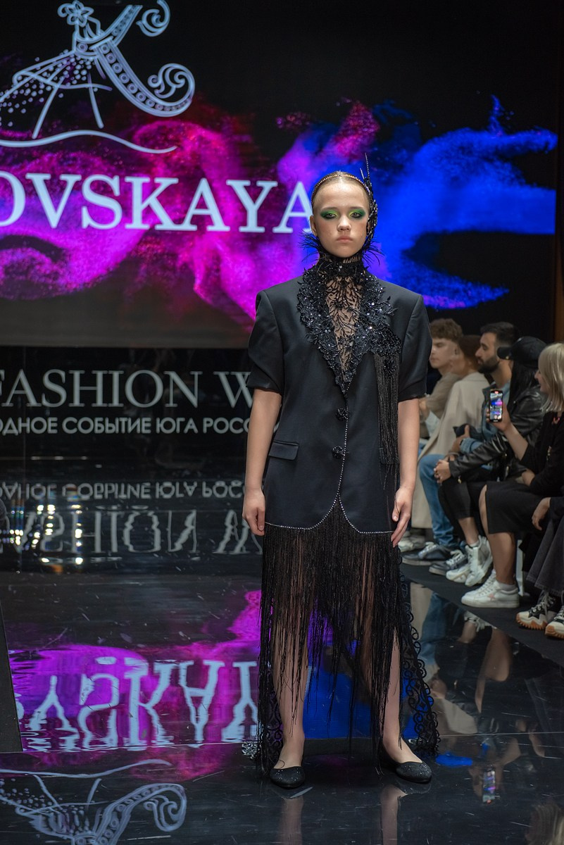 SochiFashionWeek2024 дизайнер Кибовская. Семейный и коммерческий фотограф в Сочи Александр Бодунов