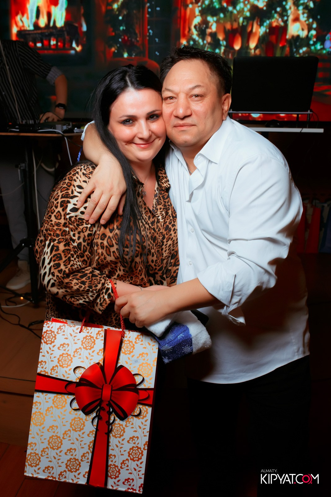 ГРУЗИНСКИЙ ДВОР НА КАБАНБАЙ БАТЫРА. КИПЯТКОМ АЛМАТЫ!