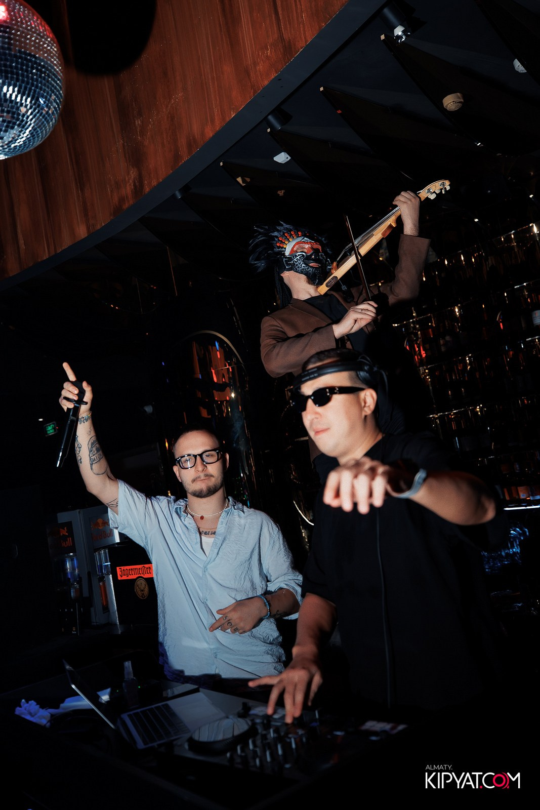 MOOD KARAOKE & TERRACE. КИПЯТКОМ АЛМАТЫ!