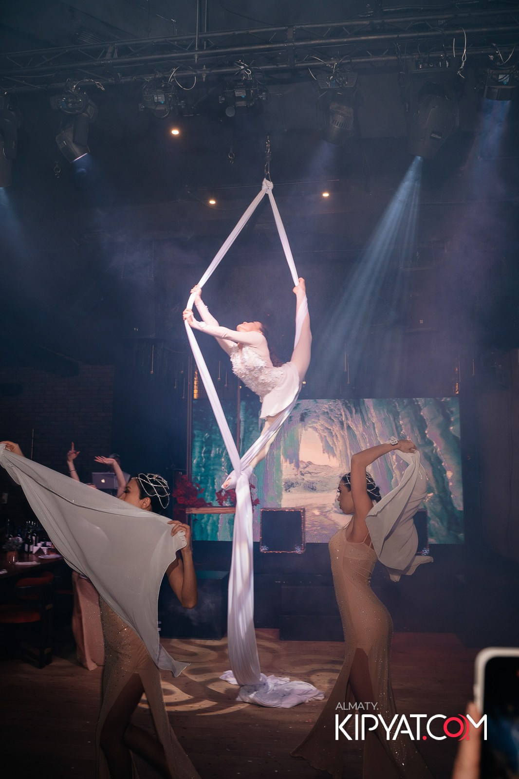 ZIYAFET MEAT HOUSE. КИПЯТКОМ АЛМАТЫ!