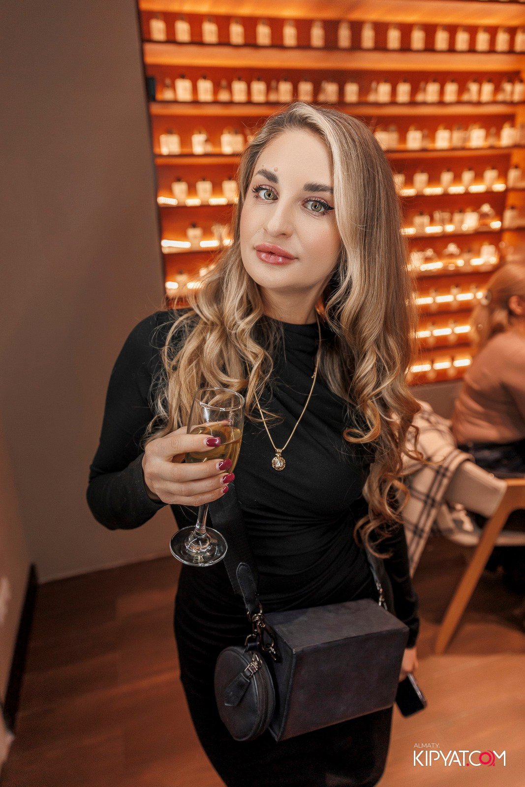 ОТКРЫТИЕ ПАРФЮМЕРНОГО ДОМА MAISON PERFUME. КИПЯТКОМ АЛМАТЫ!