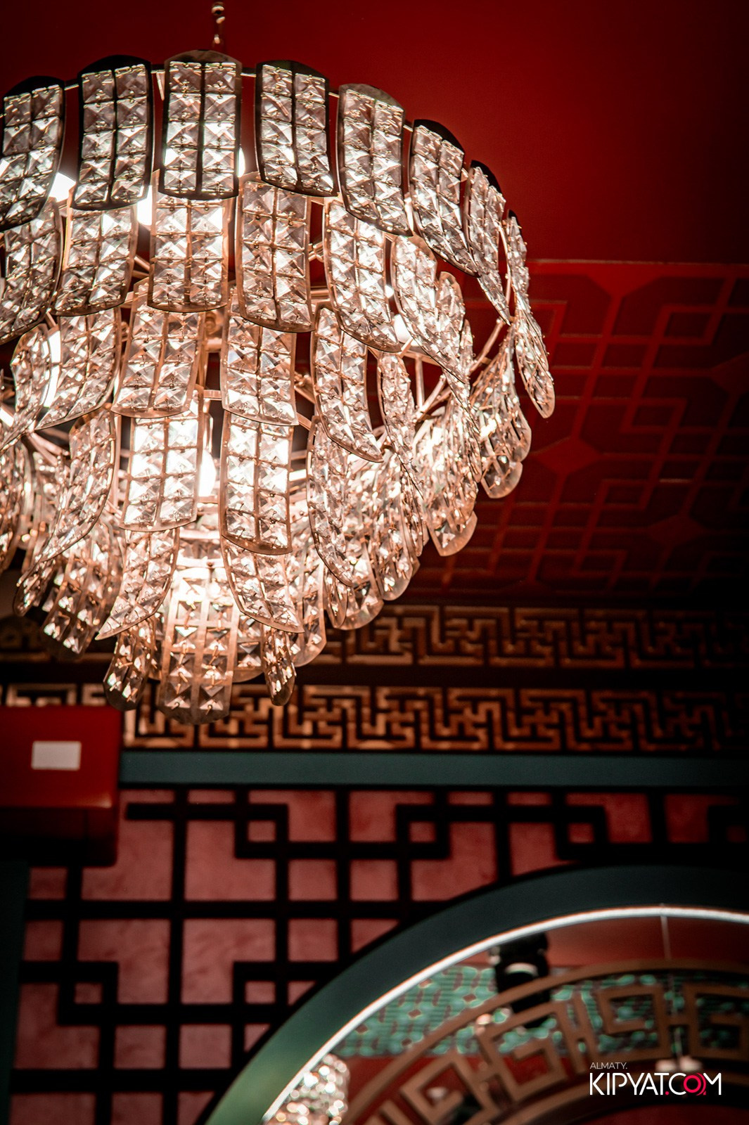 MOOD KARAOKE & TERRACE. КИПЯТКОМ АЛМАТЫ!