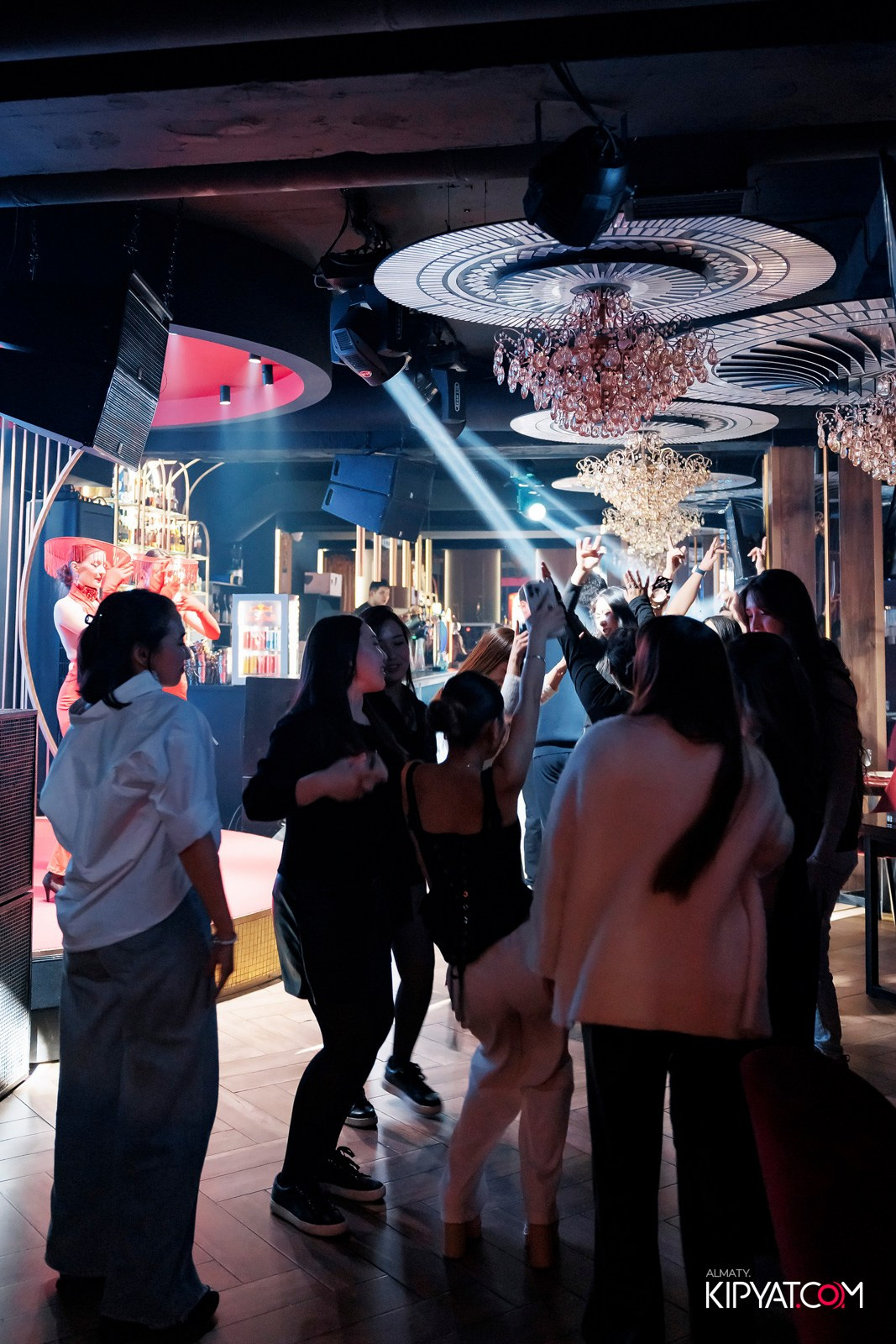 ЗАЯ, НА БИС. КИПЯТКОМ АЛМАТЫ! Фотосъемка мероприятий в Алматы