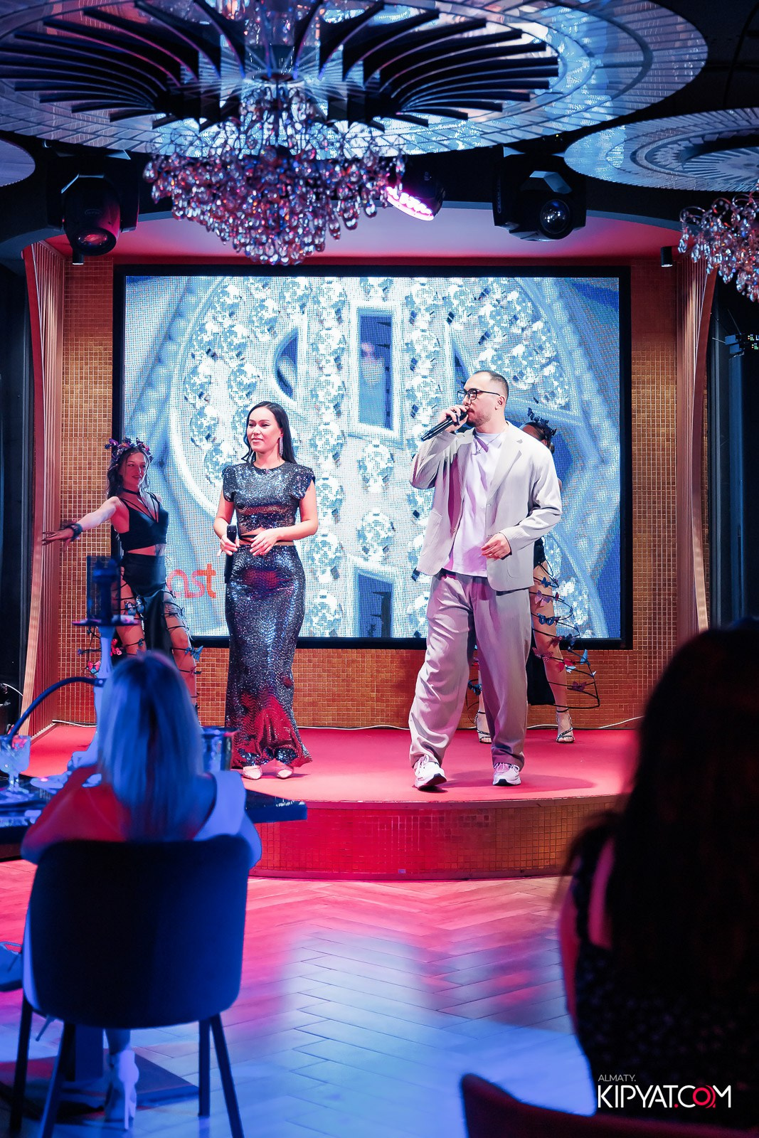 ЗАЯ, НА БИС. КИПЯТКОМ АЛМАТЫ!