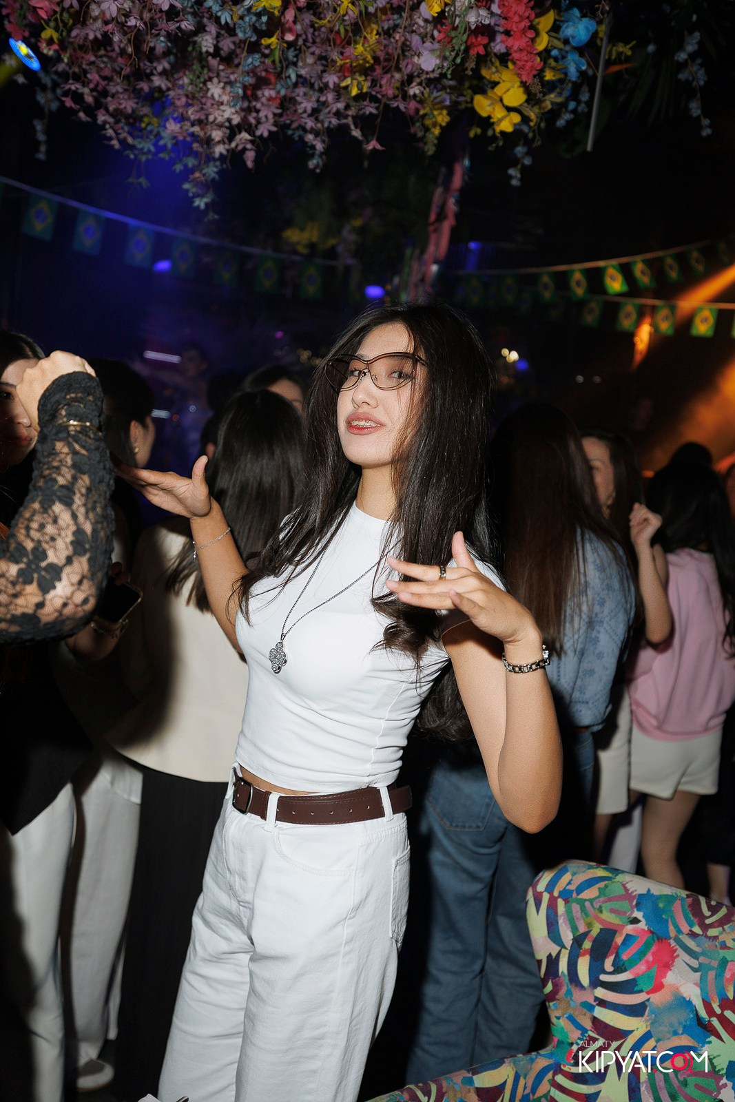 FRIENDS BAR & TERRACE. КИПЯТКОМ АЛМАТЫ! Фотосъемка мероприятий в Алматы