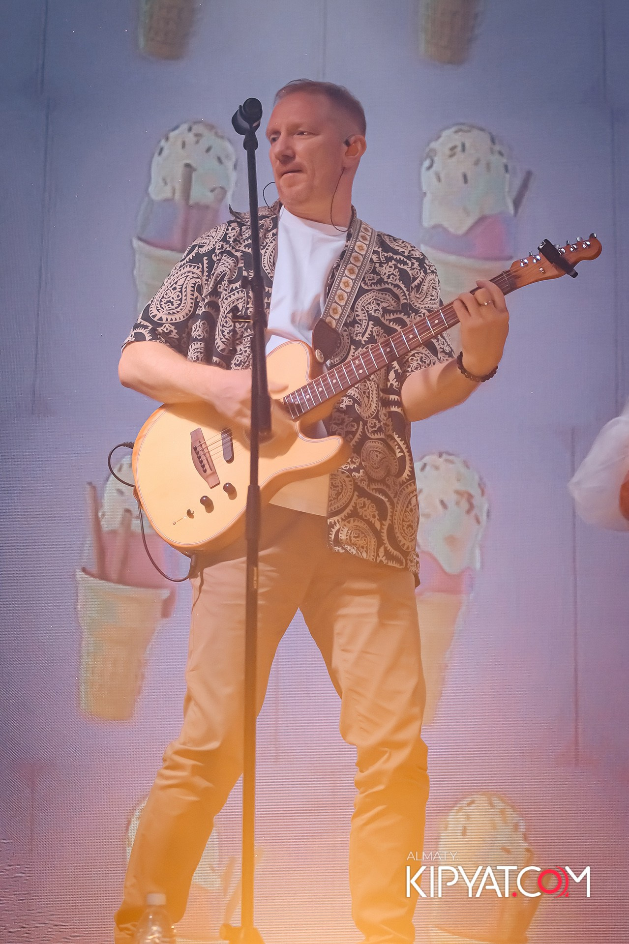 SANTA BARBARA ВЫСТУПЛЕНИЕ ГРУППЫ БРАТЬЯ ГРИММ. КИПЯТКОМ АЛМАТЫ!