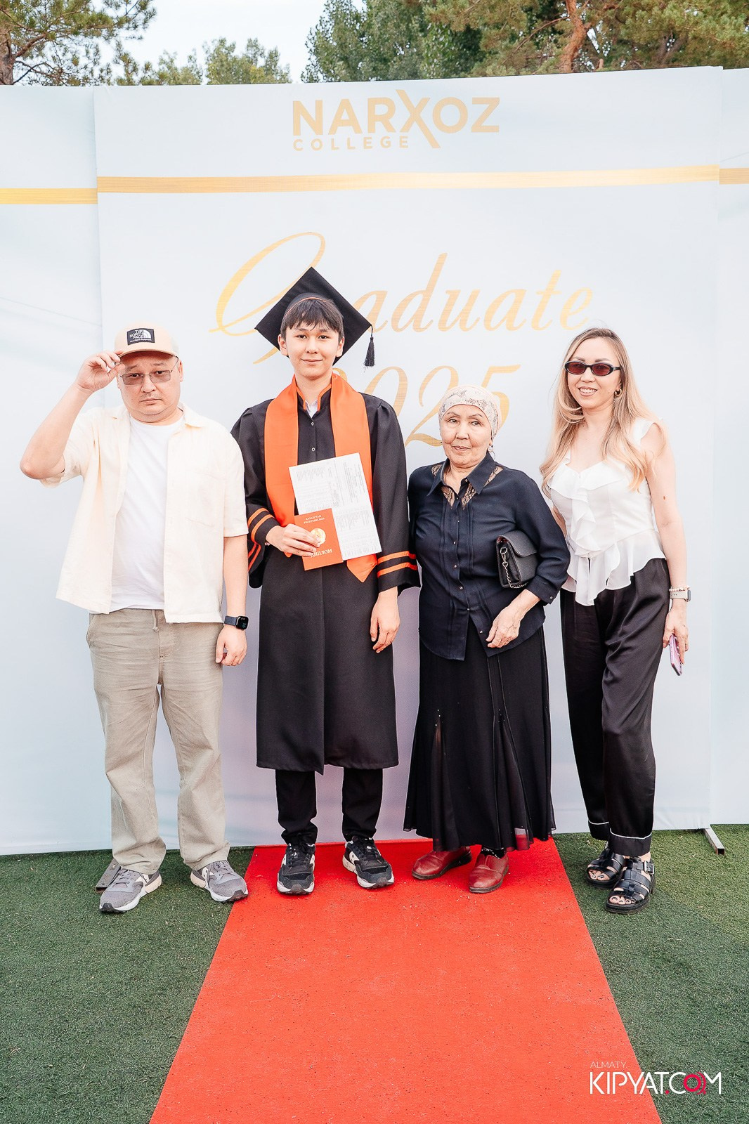ВРУЧЕНИЕ ДИПЛОМОВ — НАРХОЗ КОЛЛЕДЖ. Part 1. КИПЯТКОМ АЛМАТЫ!