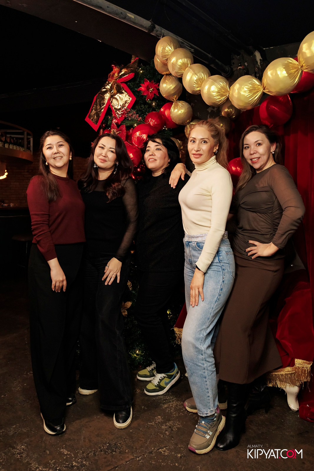 МУЗЫКАЛЬНОЕ ЛОТО В HIT RETRO. КИПЯТКОМ АЛМАТЫ! Фотосъемка мероприятий в Алматы