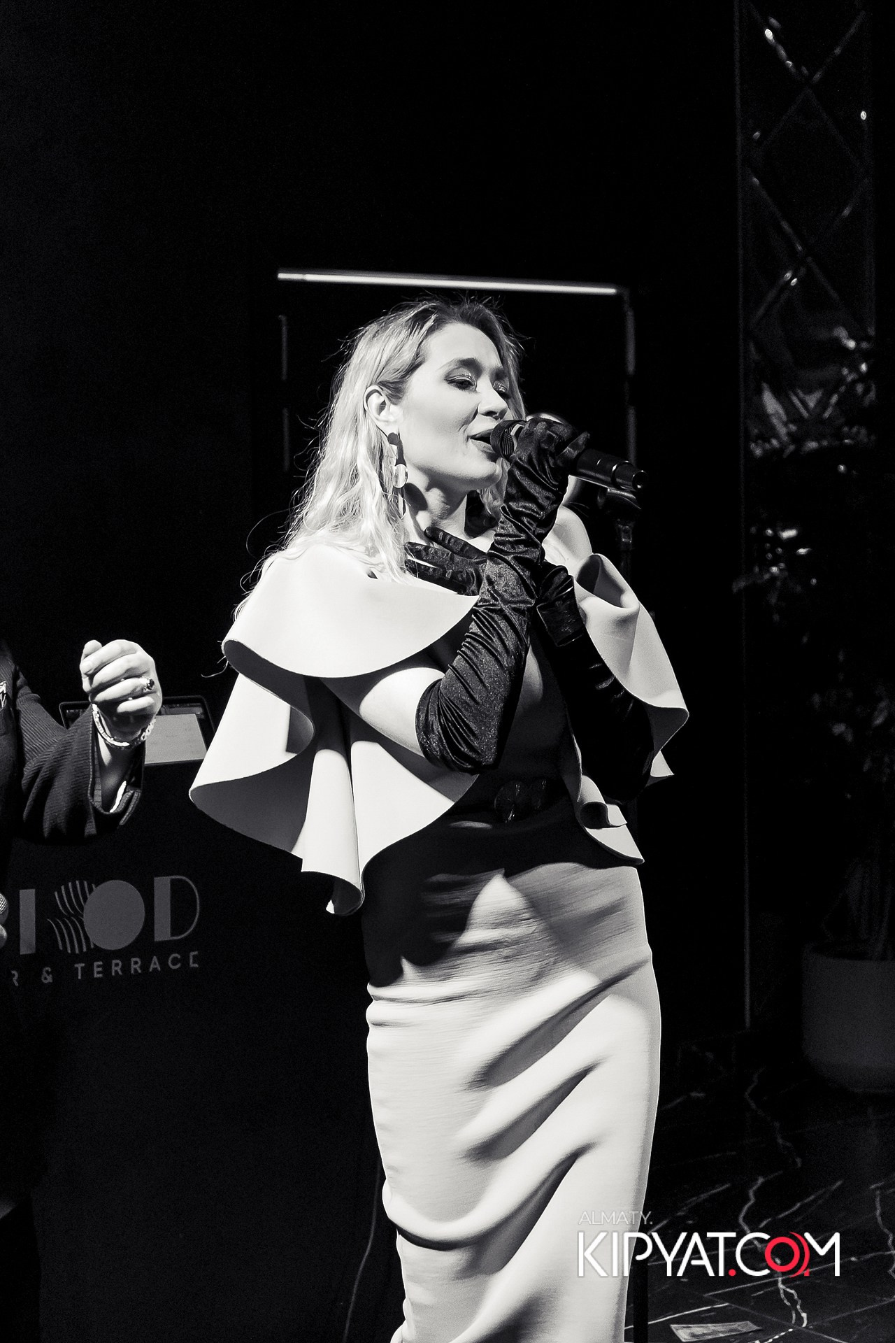 MOOD KARAOKE & TERRACE. КИПЯТКОМ АЛМАТЫ!