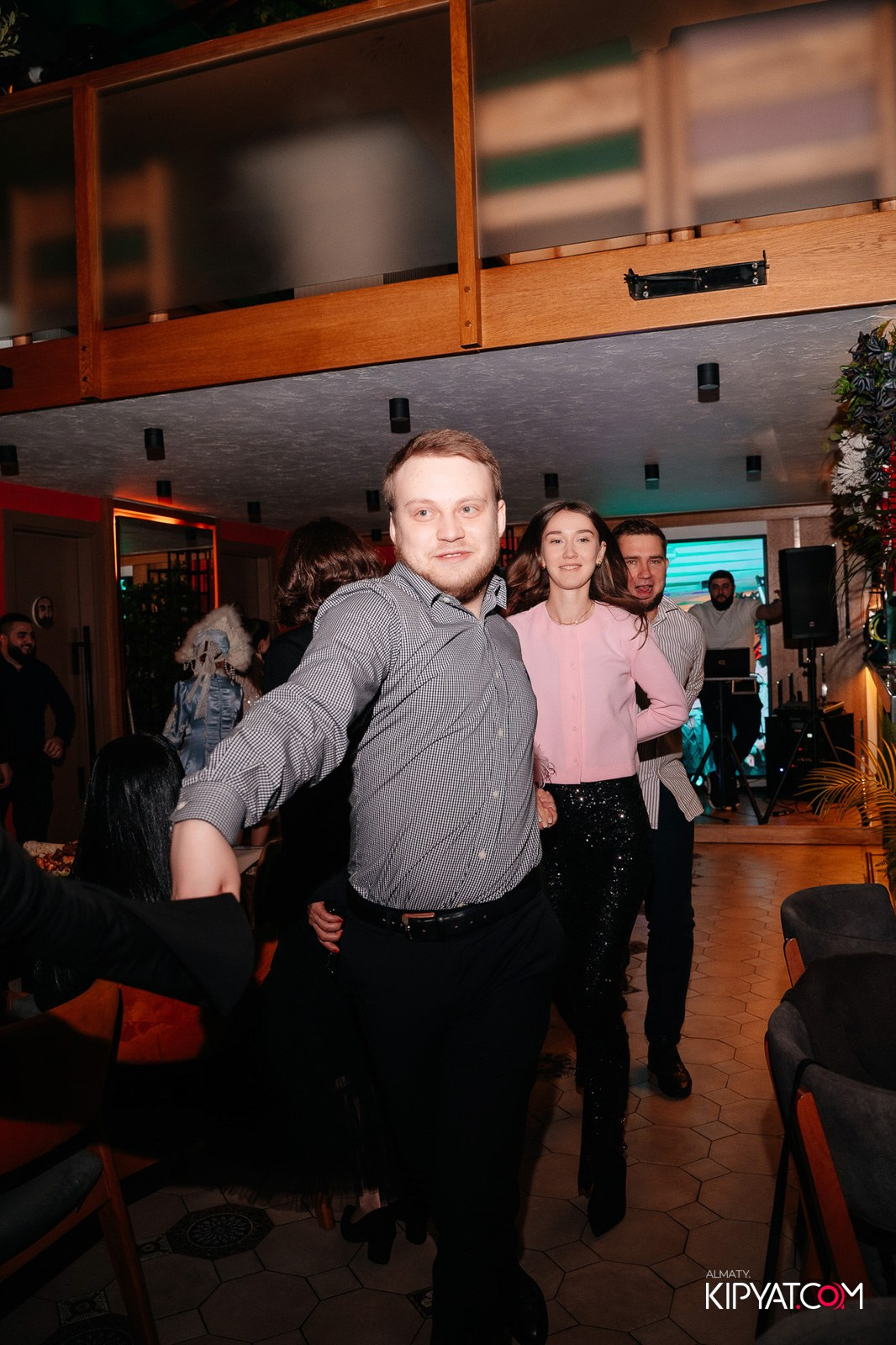 MODI RESTORANCHIK. КИПЯТКОМ АЛМАТЫ!