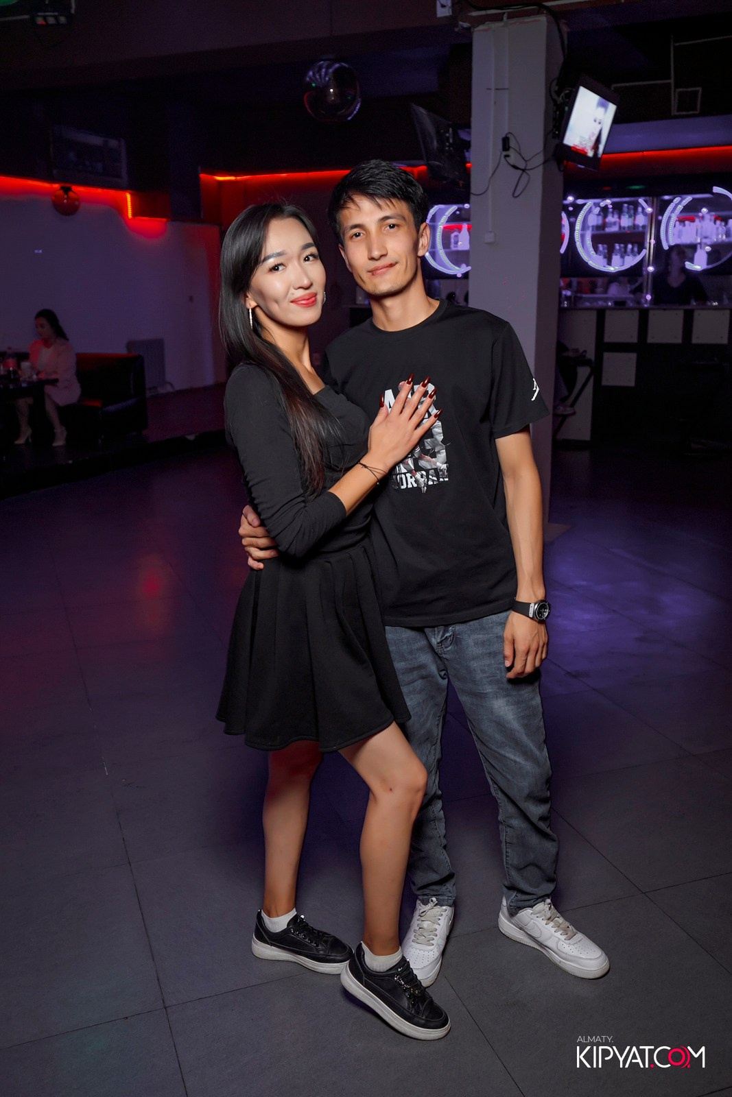 ОФИЦИАЛЬНОЕ ОТКРЫТИЕ SVOY BAR. КИПЯТКОМ АЛМАТЫ!