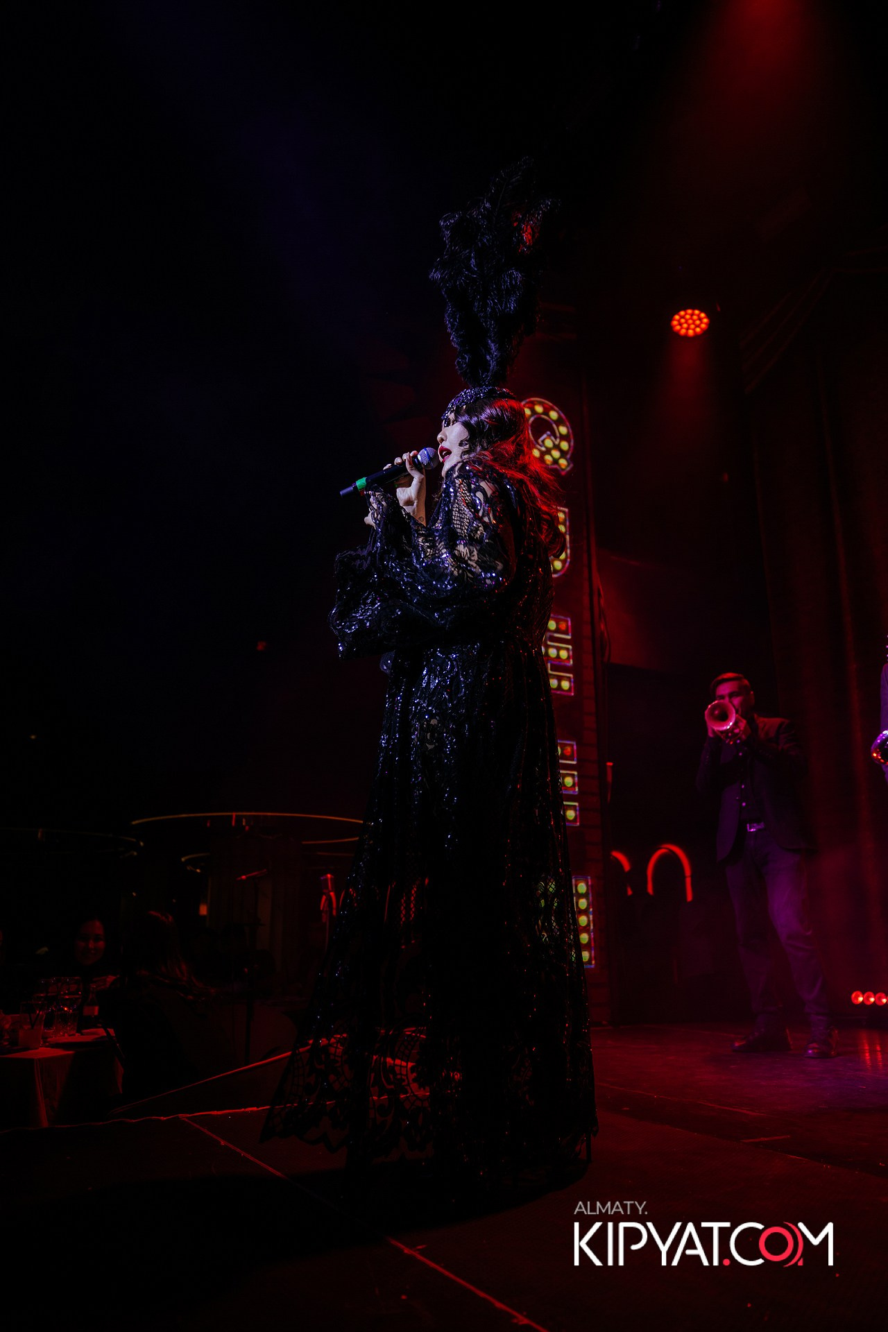 QUEEN. КИПЯТКОМ АЛМАТЫ!