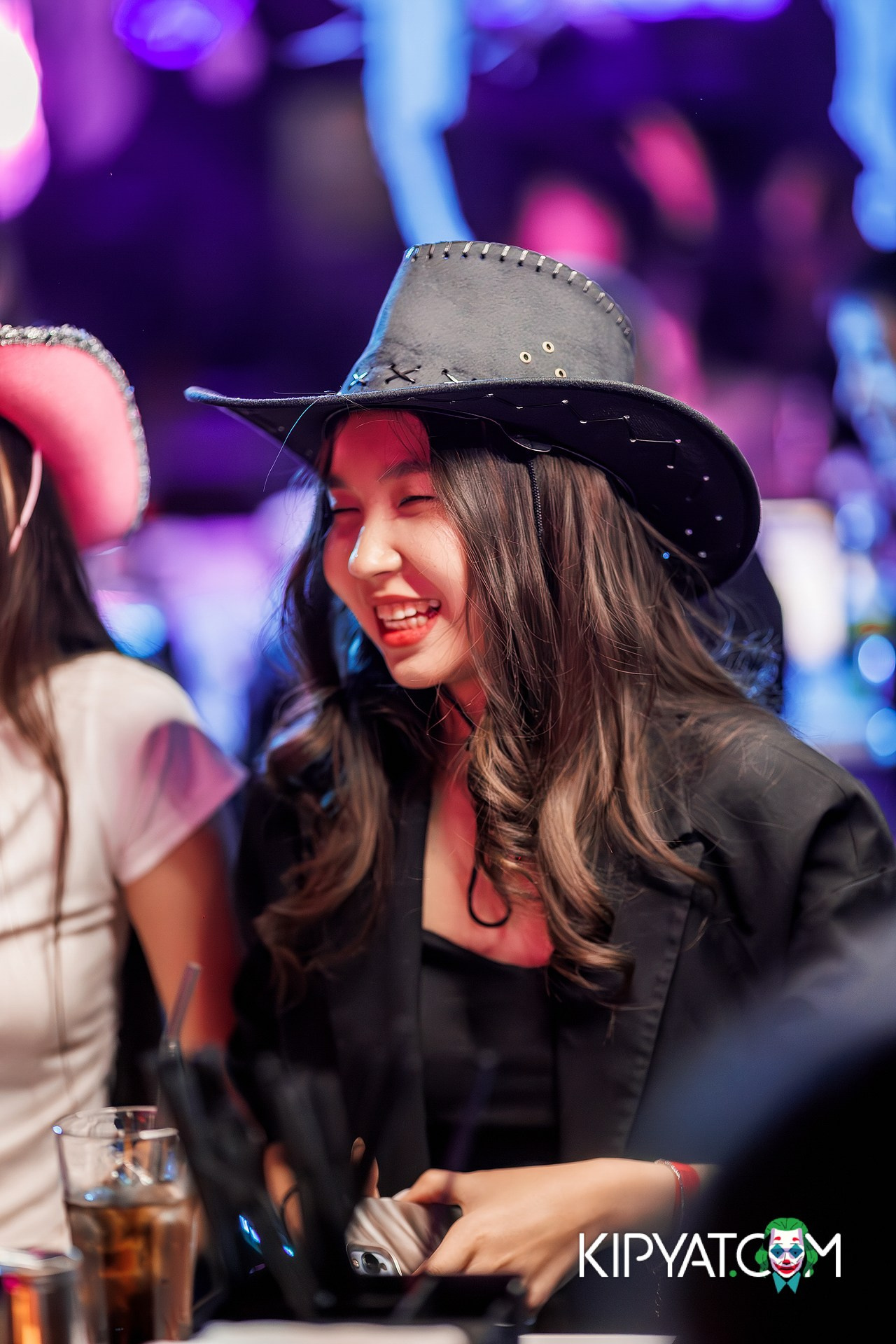 BHB BAR. КИПЯТКОМ АЛМАТЫ!