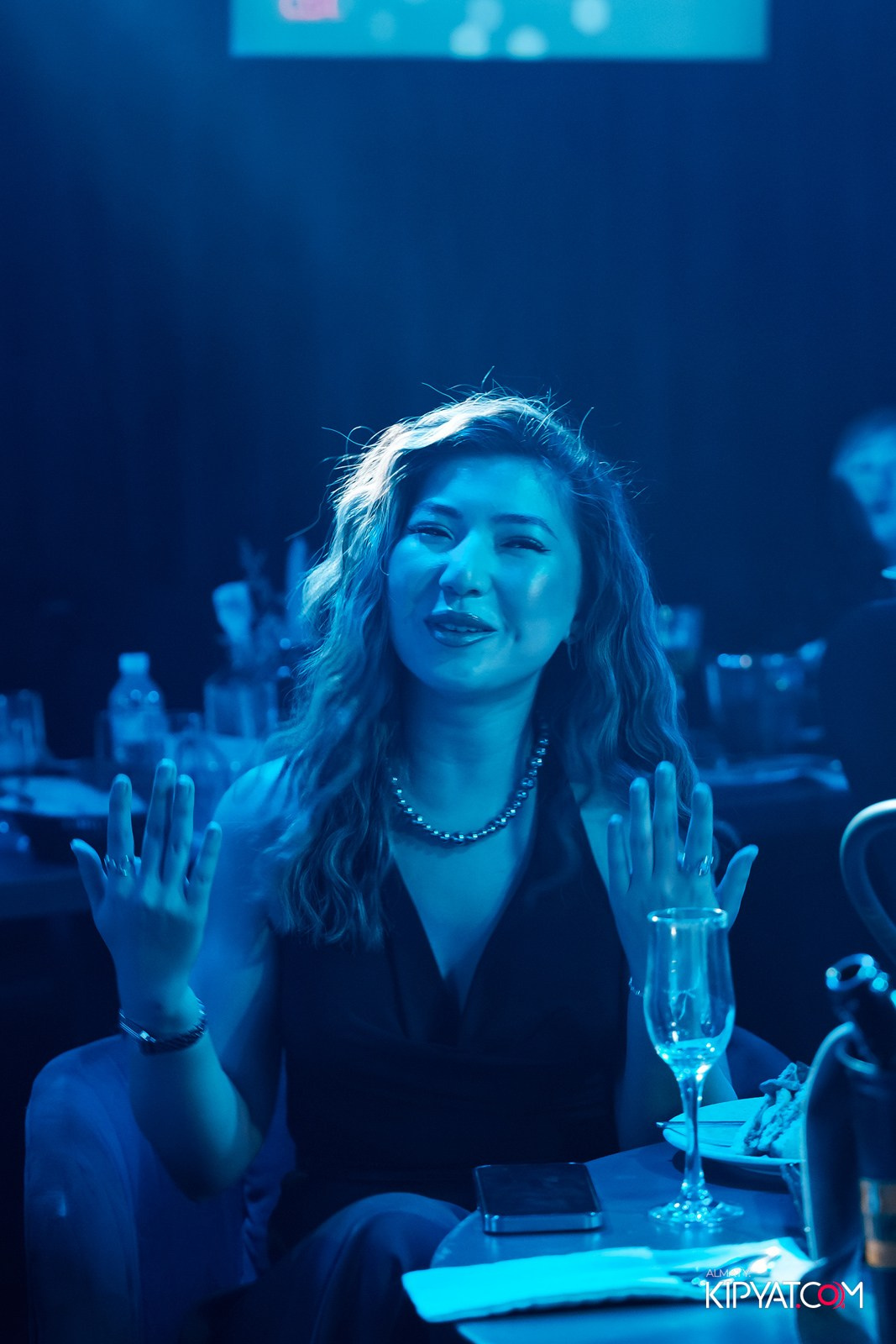 THE ESTATE КАРАОКЕ 1 ГОД. КИПЯТКОМ АЛМАТЫ!