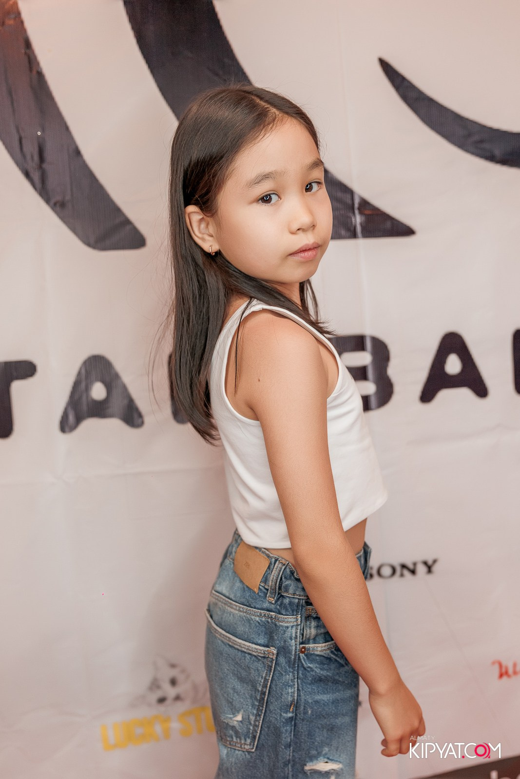 ПРЕЗЕНТАЦИЯ 10 ГРУППЫ КИНОПРОЕКТА STARBALALAR. КИПЯТКОМ АЛМАТЫ!