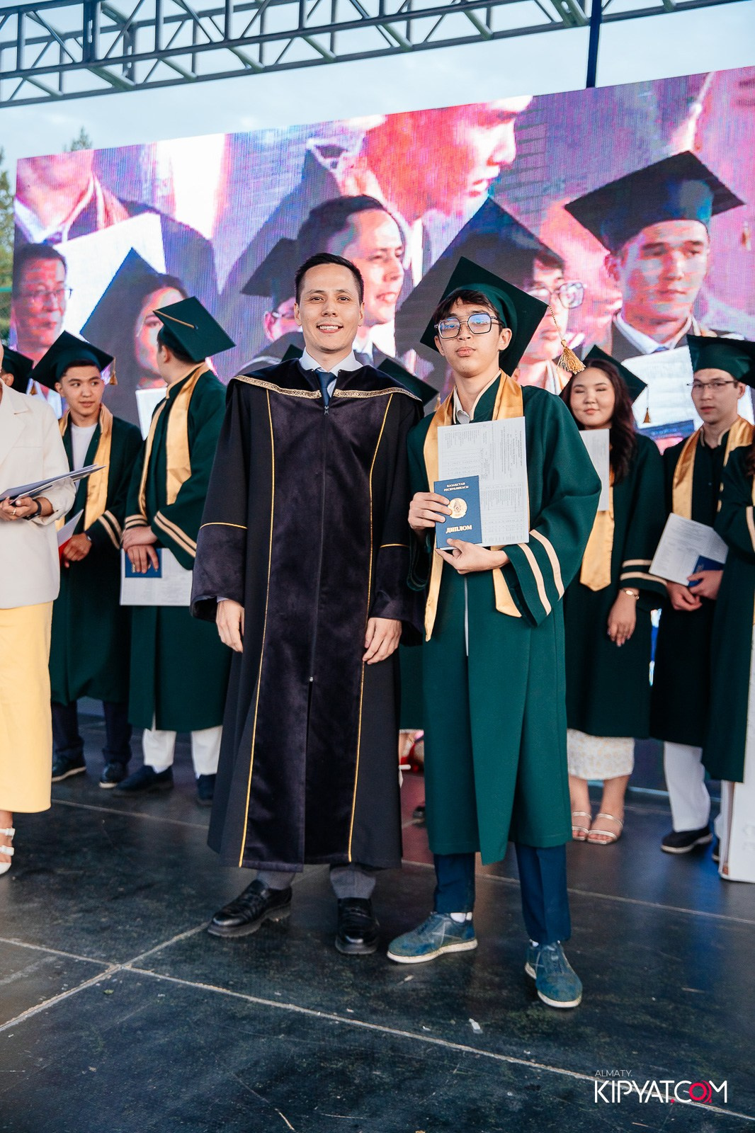 ВРУЧЕНИЕ ДИПЛОМОВ — НАРХОЗ КОЛЛЕДЖ. Part 4. КИПЯТКОМ АЛМАТЫ!