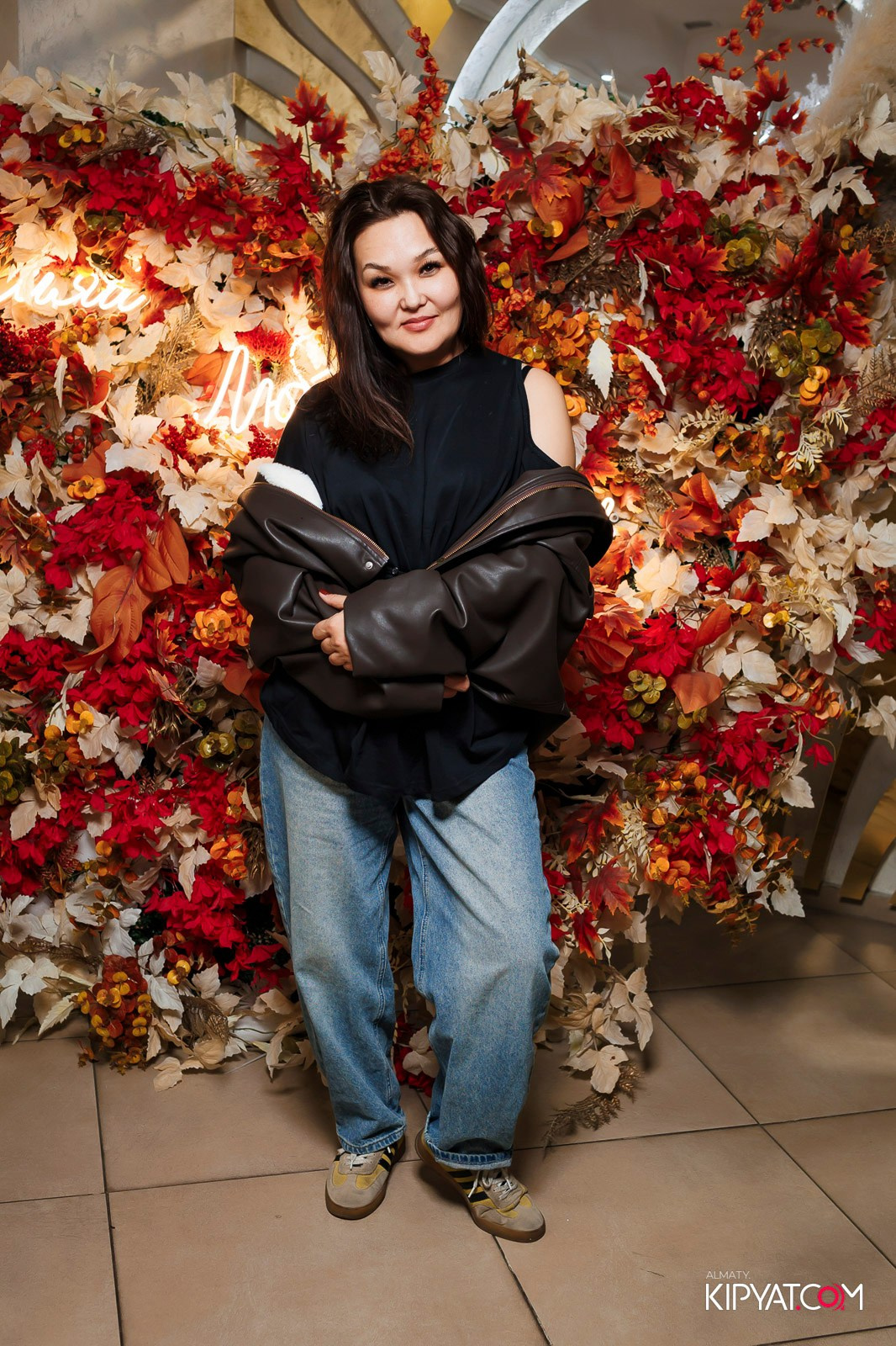 УХО И МЕДВЕДЬ НА КУРМАНГАЗЫ. КИПЯТКОМ АЛМАТЫ! Фотосъемка мероприятий в Алматы