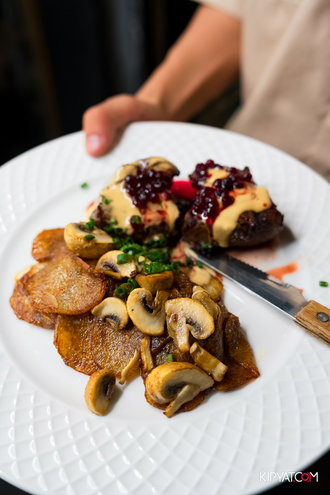 OLOVO BAR НА САТПАЕВА. КИПЯТКОМ АЛМАТЫ!