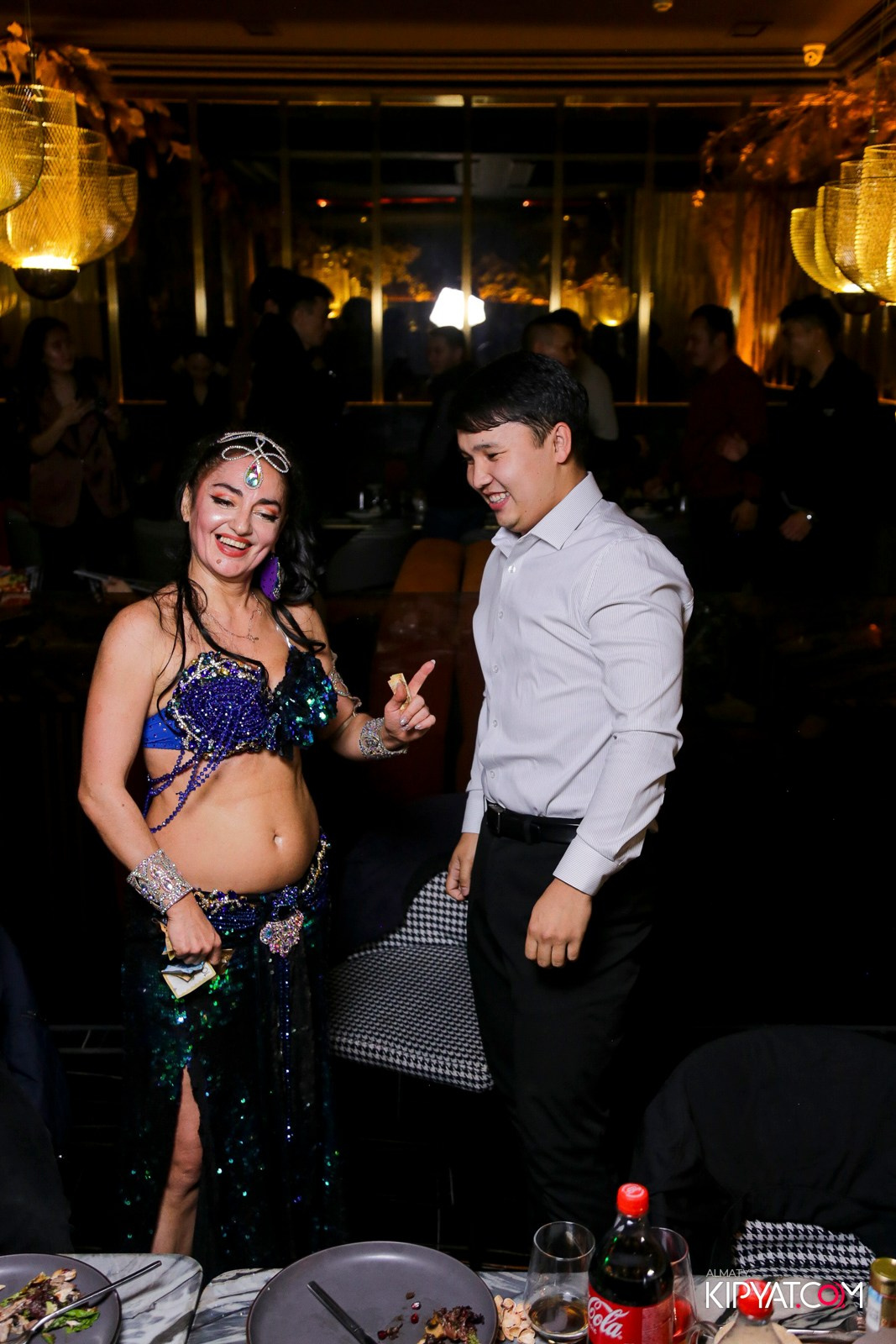 БАР ПАНАЕХАЛИ НА ДОСТЫК. КИПЯТКОМ АЛМАТЫ!