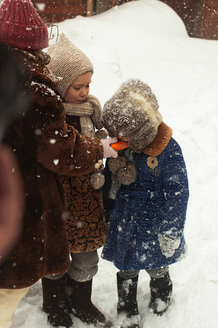 Мы лепим снеговика!. Съемка Таинств Крещения Венчания, детские и семейные съемки в Пензе