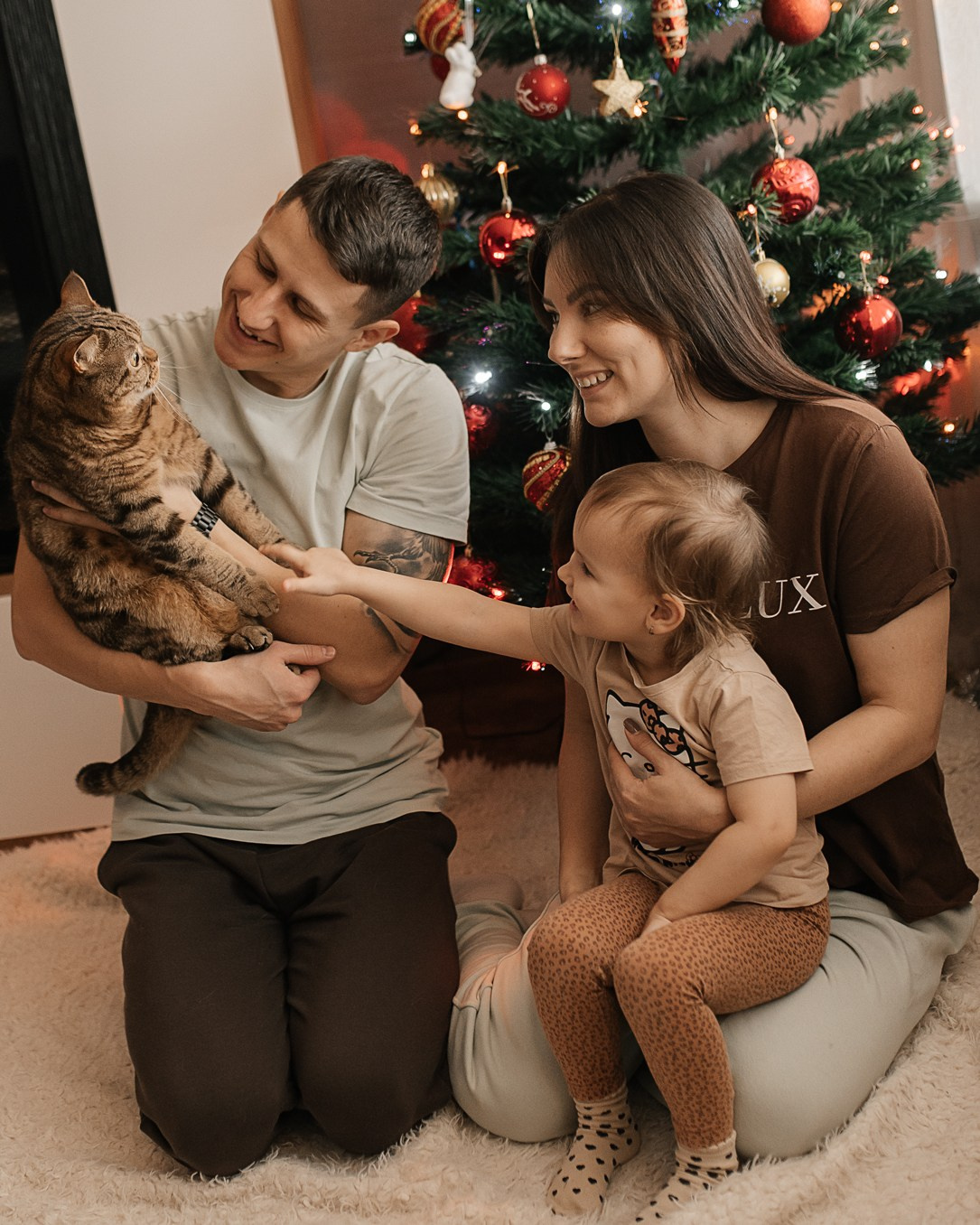 Новогоднее: Вика, Юрий, Оля и Уля. Фотограф г. Хабаровск