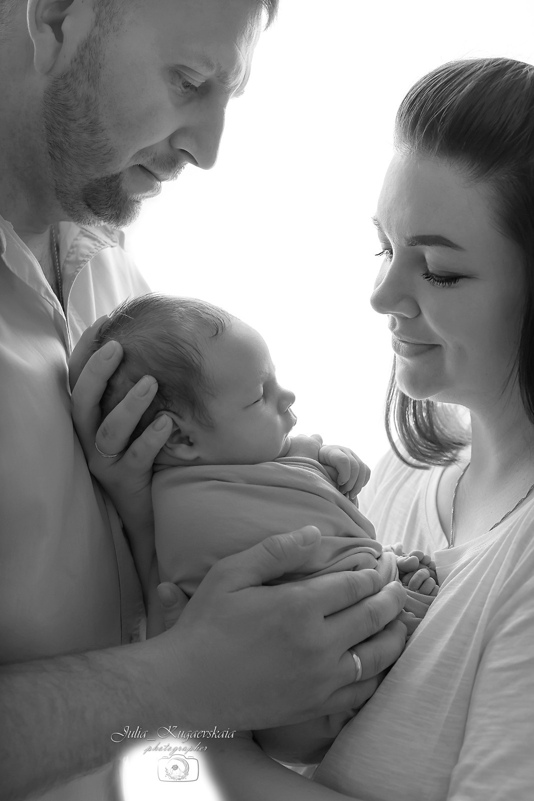 Лев. Фотограф Новорожденных и беременности г. Тюмень