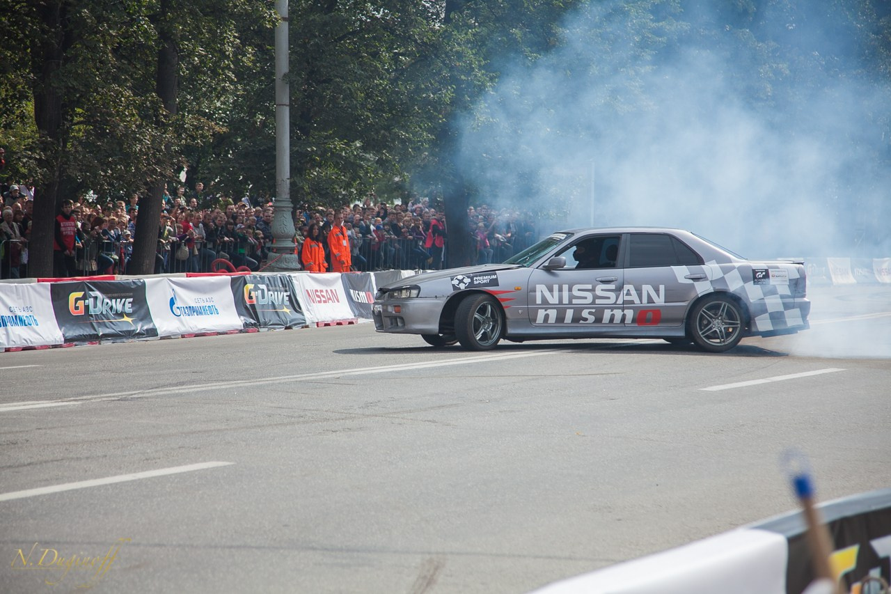 Nissan Nissmo Drive. Профессиональный фотограф Дугинов Николай | Екатеринбург