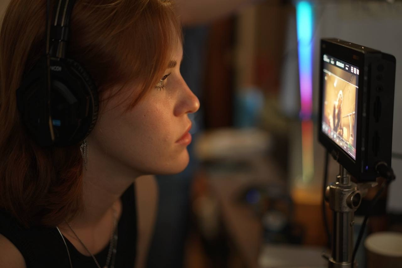 Полный метр «ЛИФТ В ПРОШЛОЕ». Фотограф, оператор и рилсмейкер в Москве — Ася Палагута