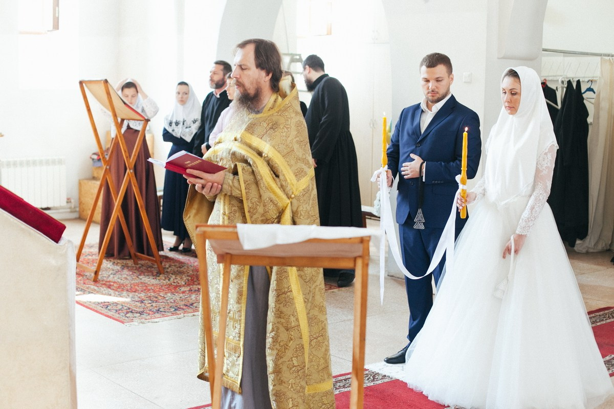 Венчание в Санкт Петербурге. Фотограф крещение венчание в Петербурге! Помогает подобрать храм и посоветовал душевного батюшку в СПб