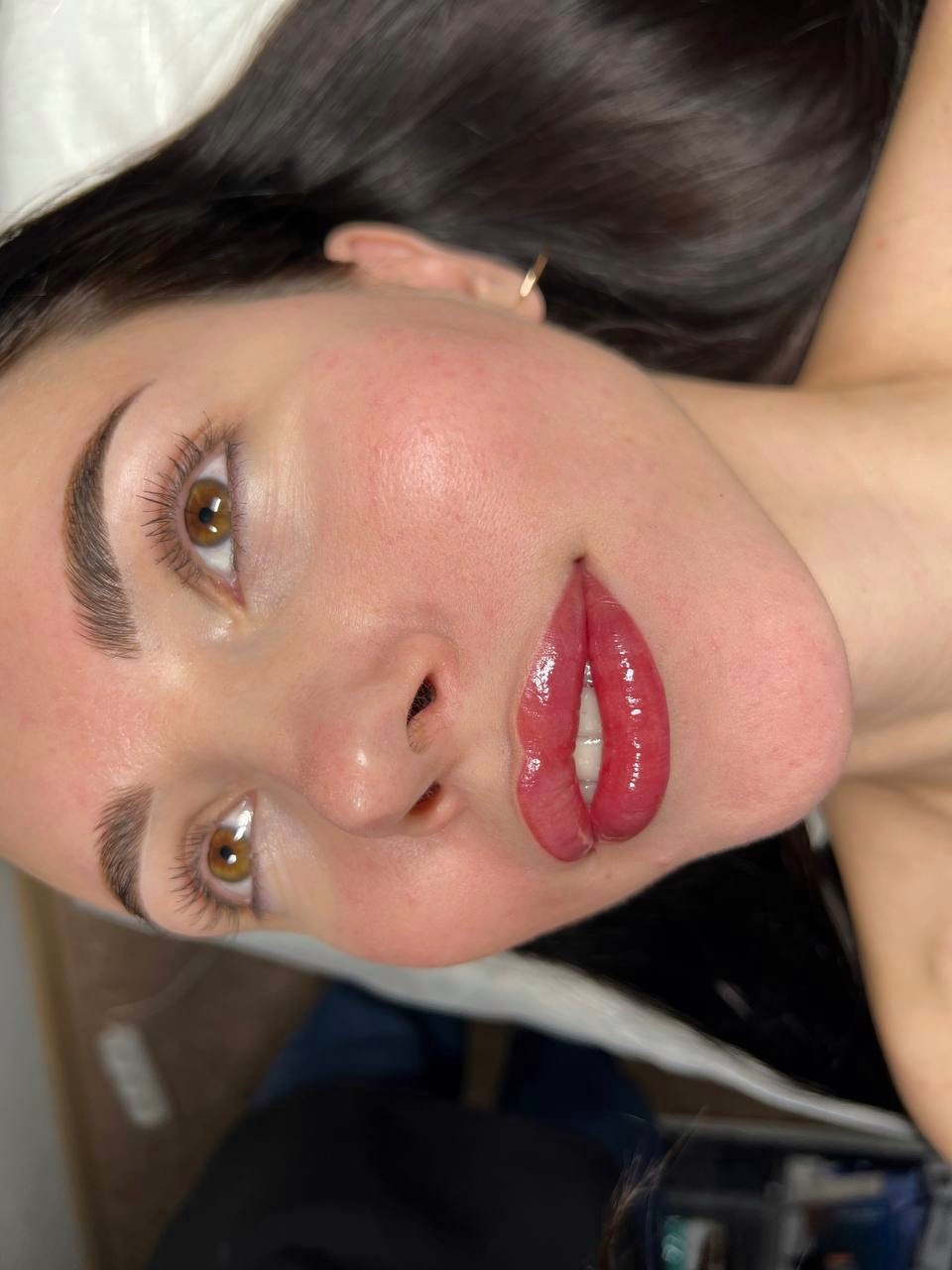 Алина. Студия перманентного макияжа, косметологии и массажа SYMMETRY в Москве, м. Киевская