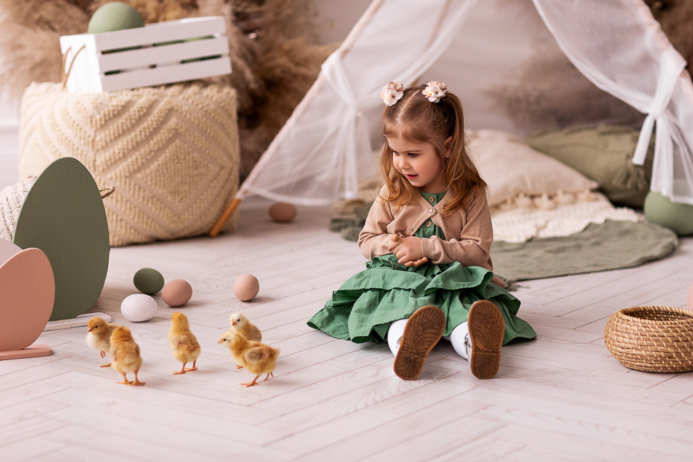 Пасхальные с цыплятами. Семейный фотограф в Донецке Елена Горбатенко
