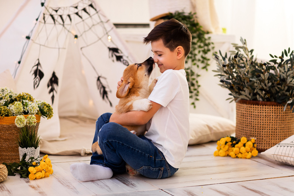 С щенками. Семейный фотограф в Донецке Елена Горбатенко