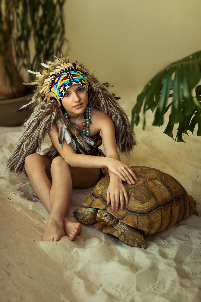 С черепахой. Семейный фотограф в Донецке Елена Горбатенко
