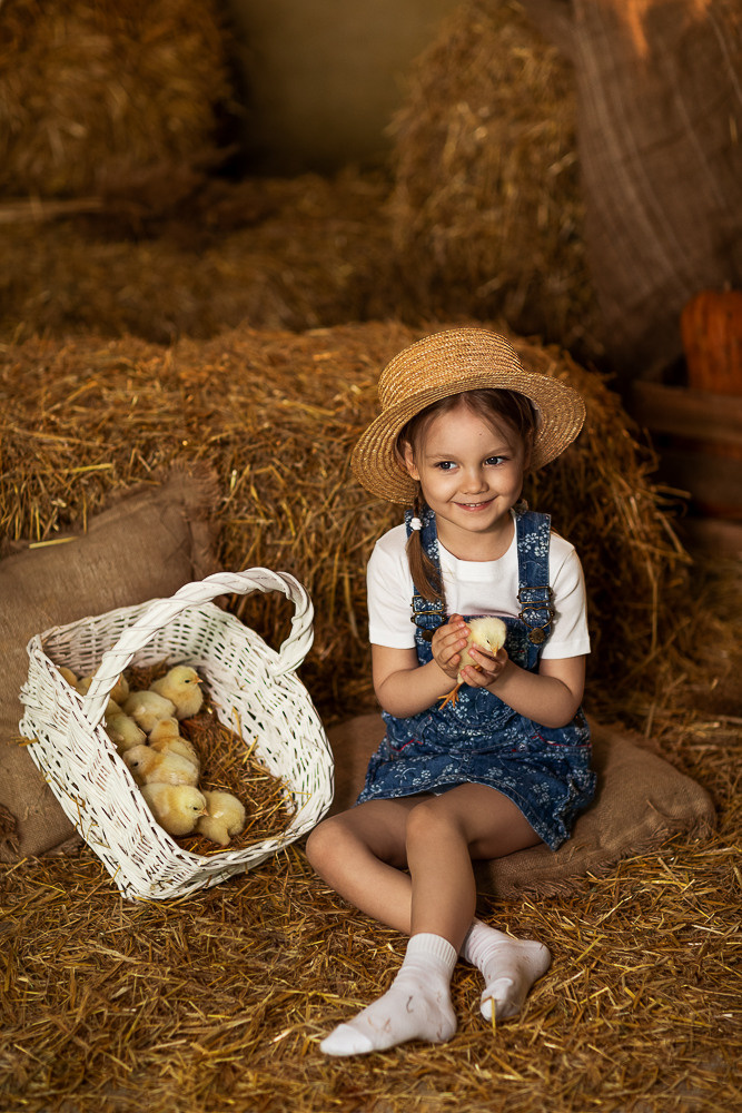 Пасхальные с цыплятами. Семейный фотограф в Донецке Елена Горбатенко