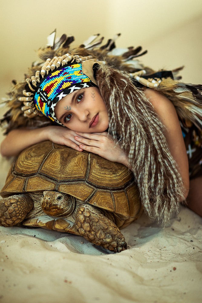 С черепахой. Семейный фотограф в Донецке Елена Горбатенко